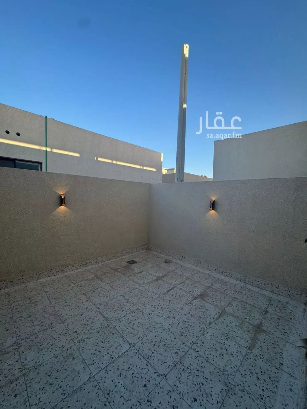 فيلا 5 غرف في العارض 4