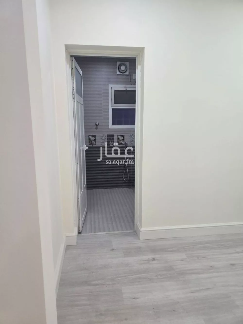 فيلا 6 غرف في الشعلة 11