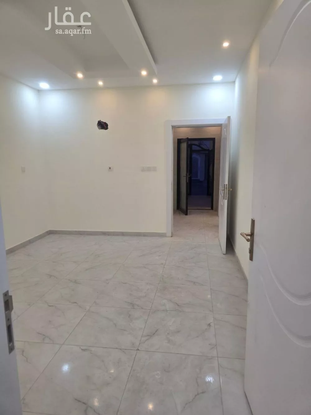 فيلا 6 غرف في الشعلة 20