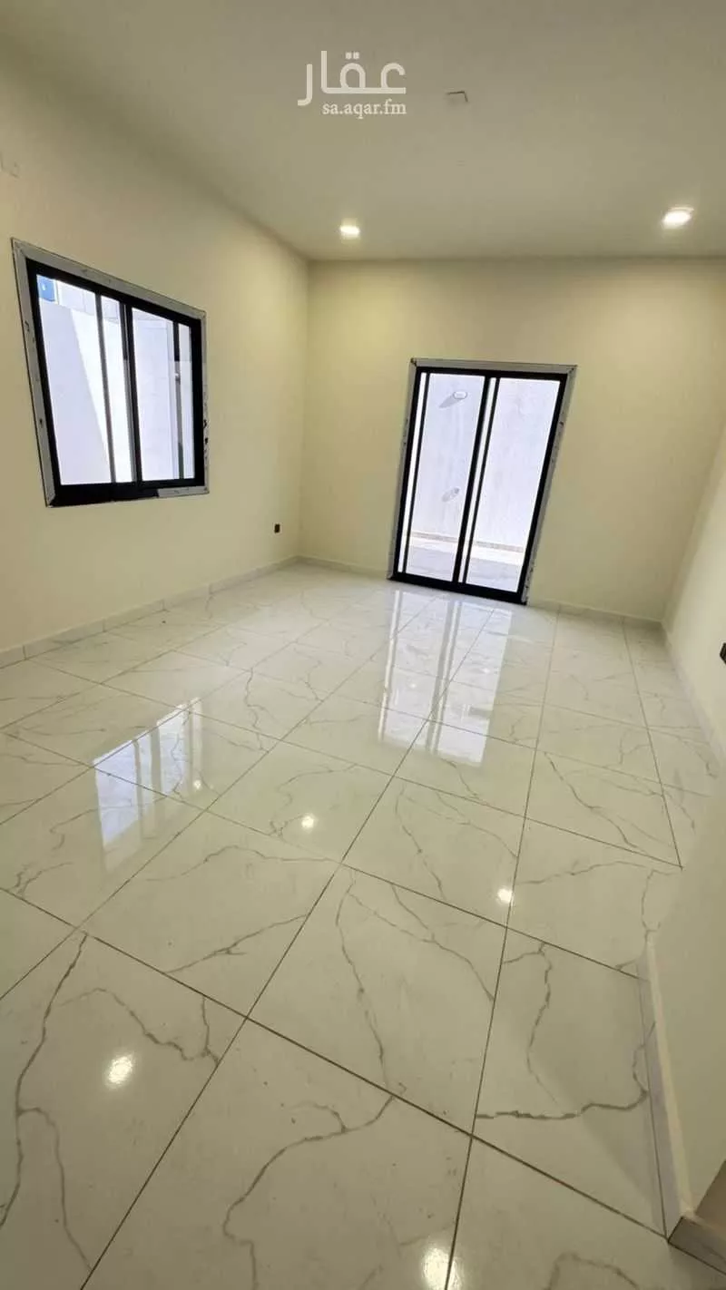 فيلا 9 غرف في الشرق 29