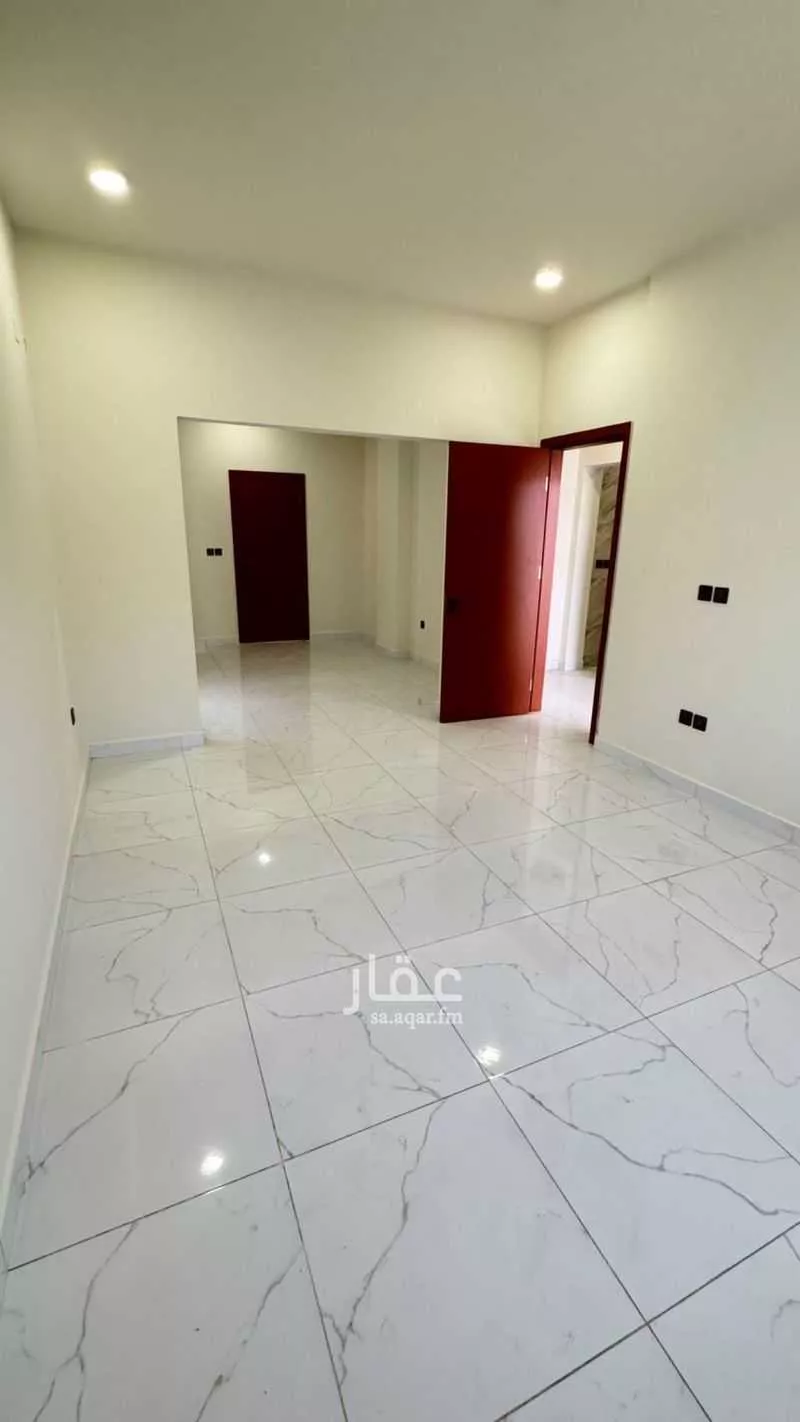 فيلا 9 غرف في الشرق 7