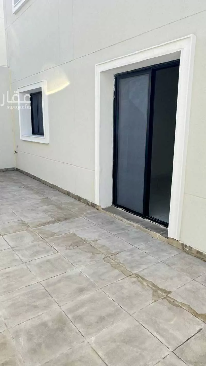 فيلا 10 غرف في الشرق 13