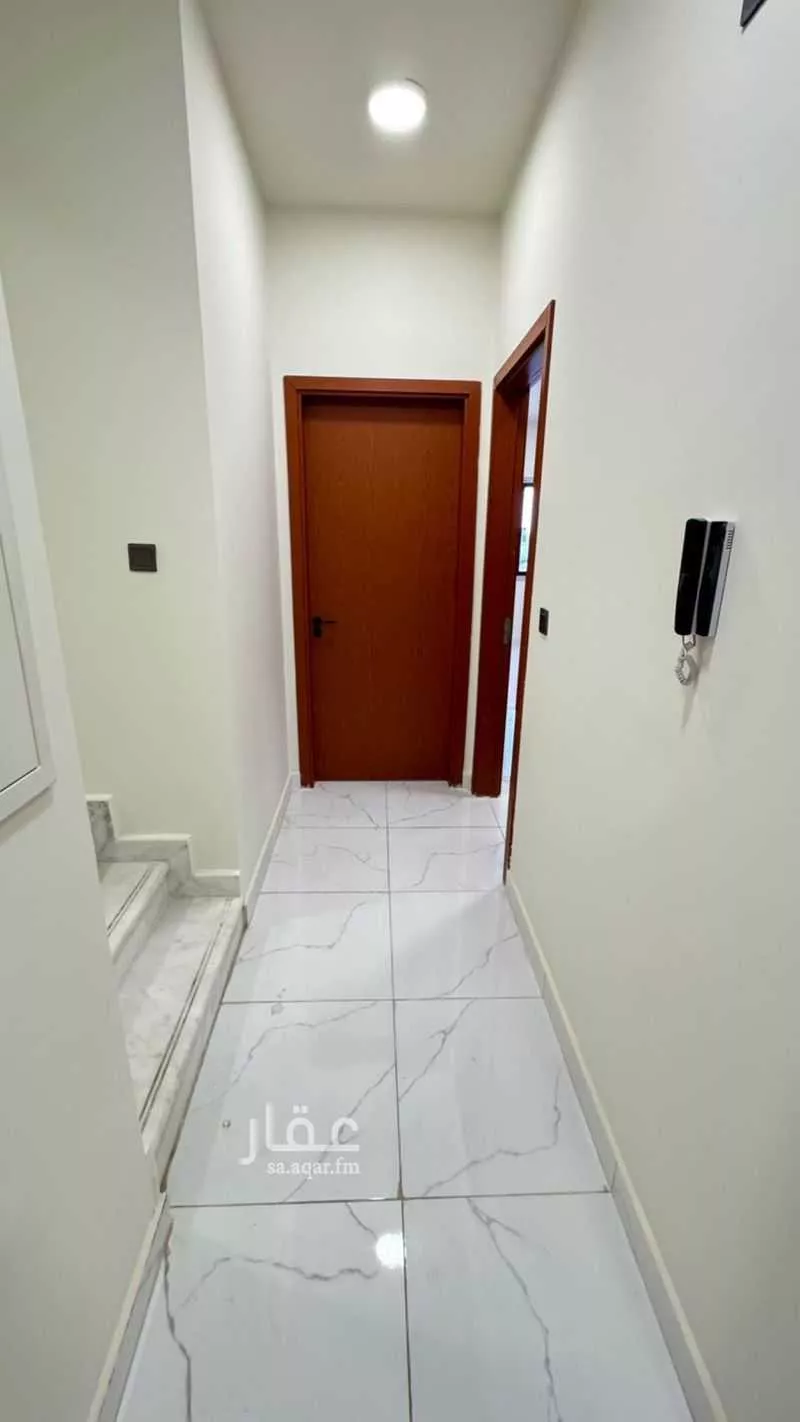 فيلا 10 غرف في الشرق 19