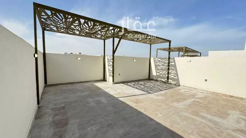 فيلا 10 غرف في الشرق 21