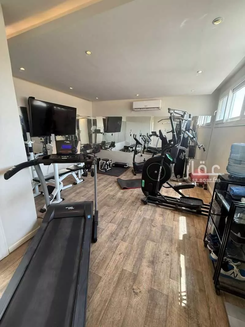 5 bedroom villa in Al Yasmin 2