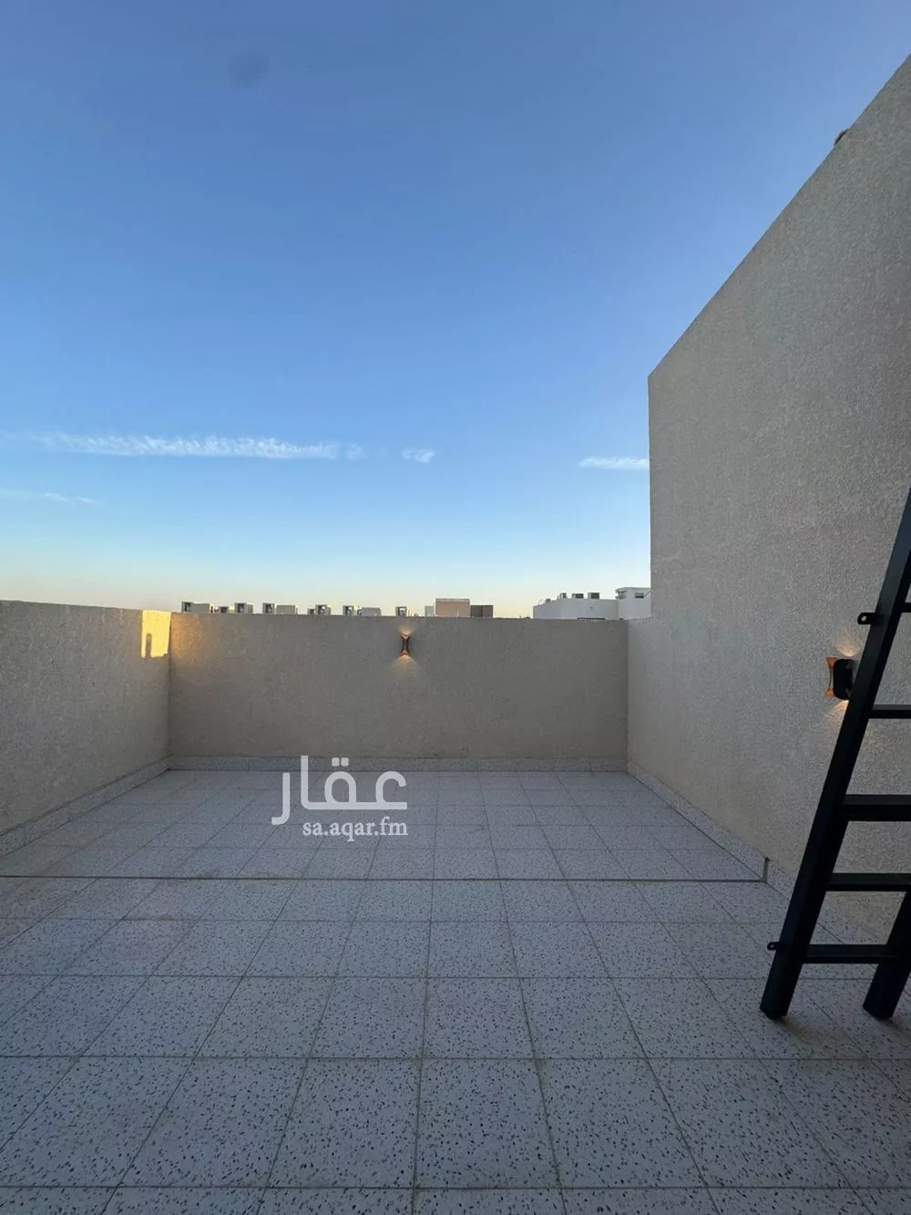 5 bedroom villa in Al Aridh 2