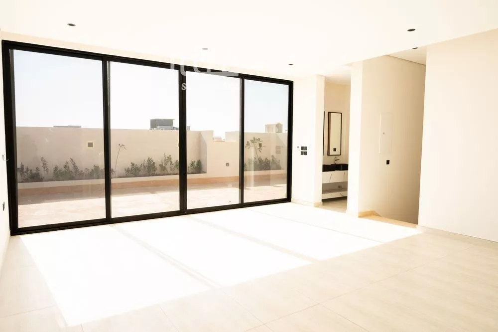 فيلا 4 غرف في المصيف 4