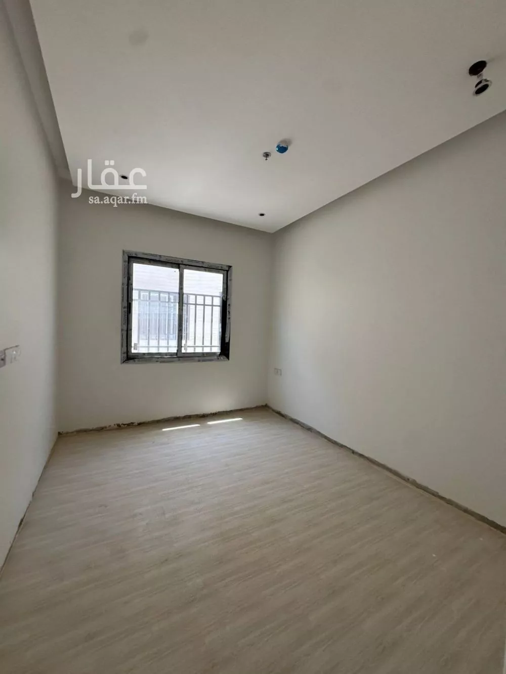 شقة 3 غرف في النرجس 4