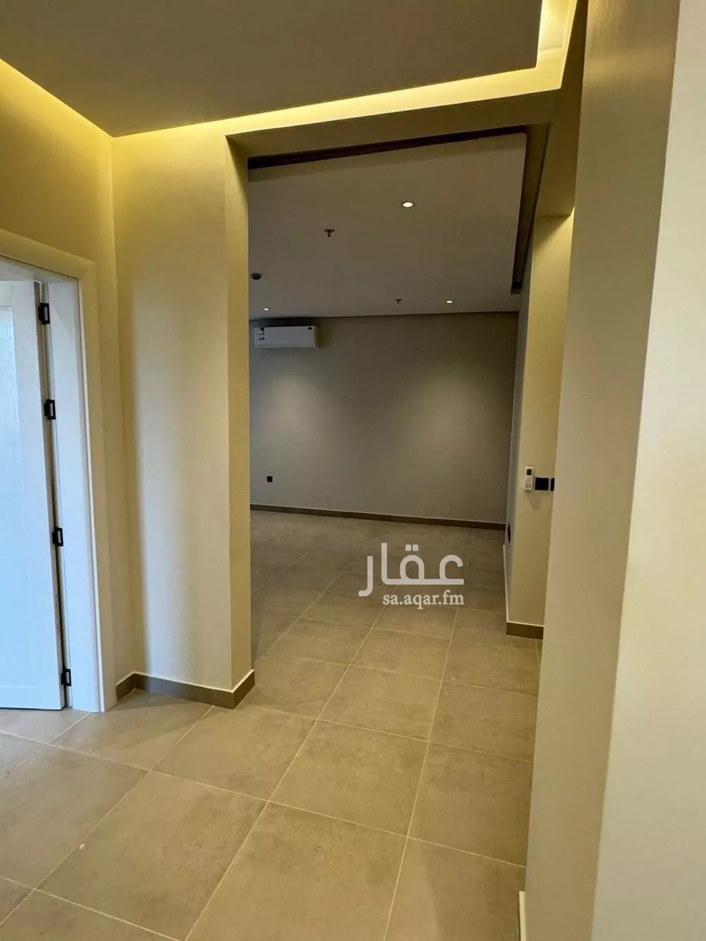 شقة 3 غرف في الملقا 15