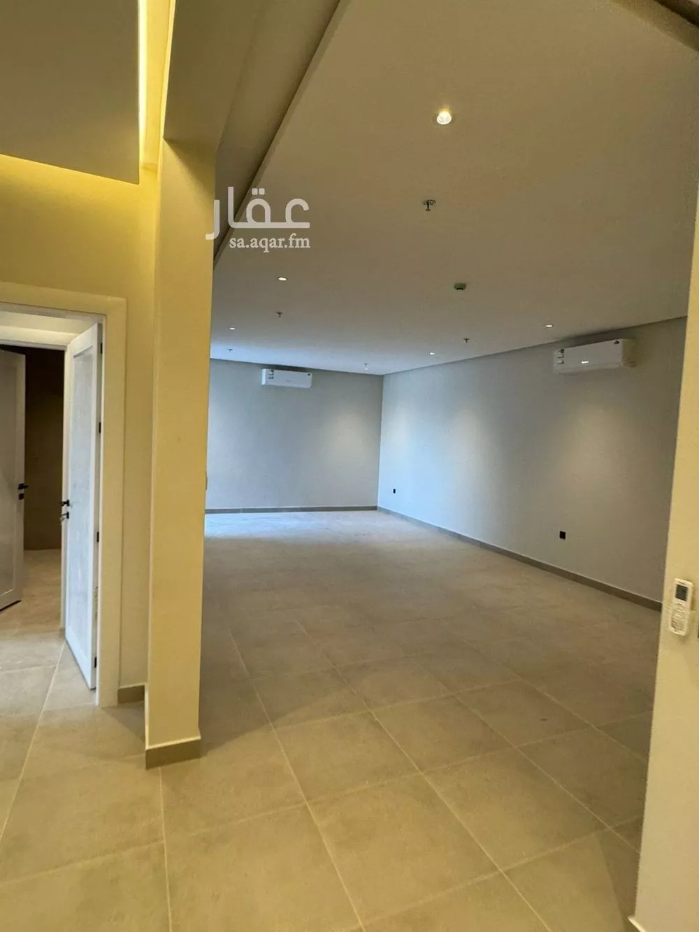 شقة 3 غرف في الملقا 17