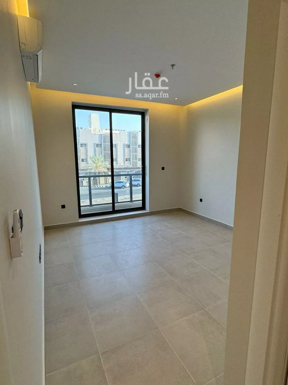 شقة 3 غرف في الملقا 18