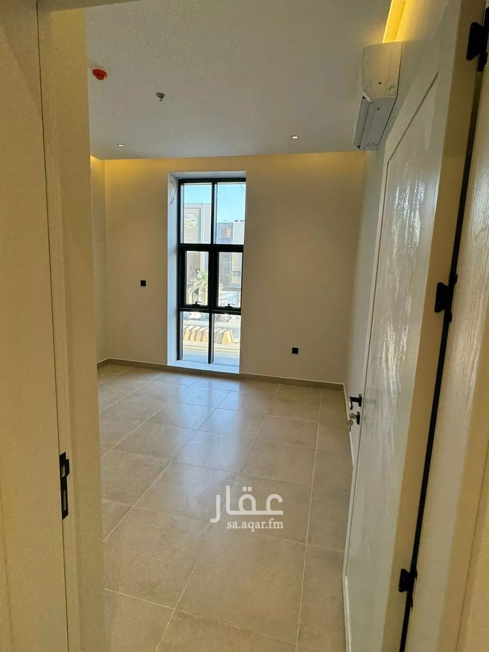 شقة 3 غرف في الملقا 20