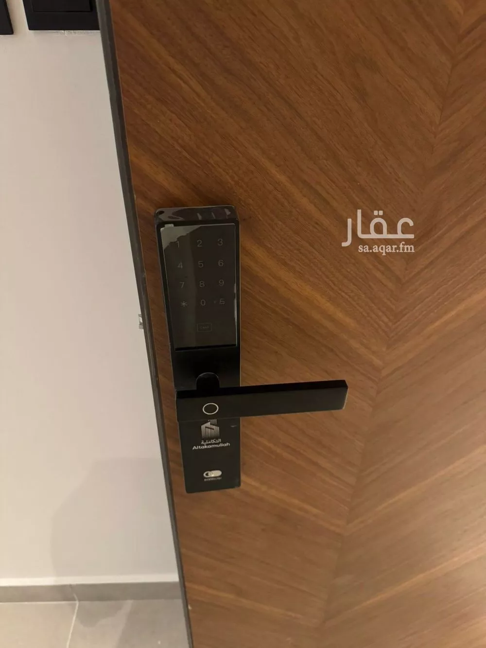 شقة 3 غرف في الملقا 3