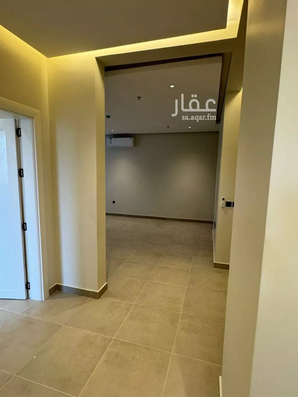 شقة 3 غرف في الملقا 23