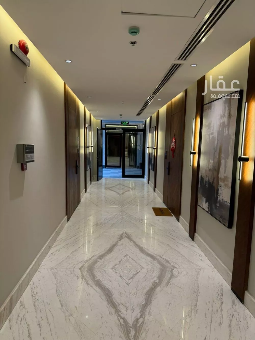 شقة 3 غرف في الملقا 4