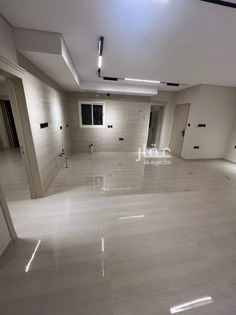 شقة 4 غرف في الملك عبدالله 2