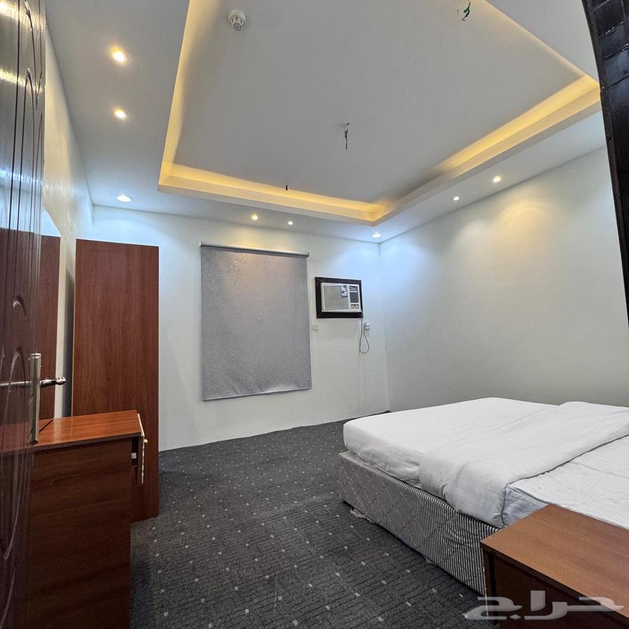 شقة 30 غرف في بطحاء قريش 11