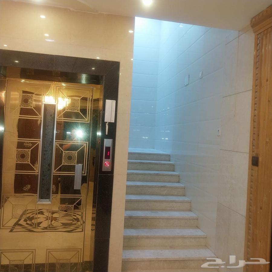 شقة 5 غرف في الخضراء 30