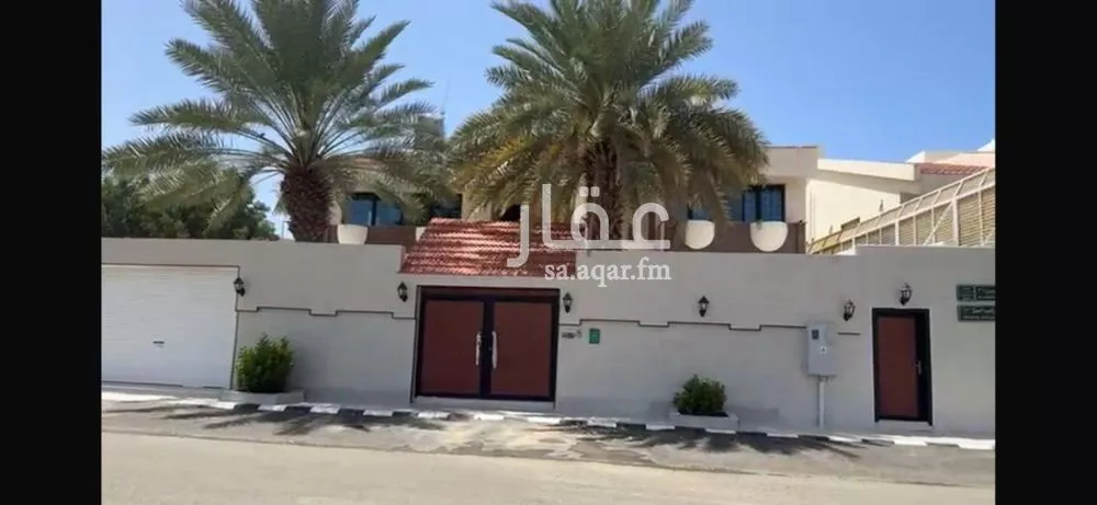 فيلا 5 غرف في الشاطئ 2