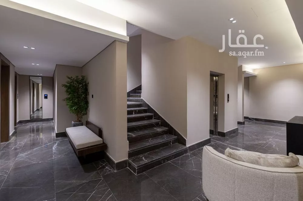 شقة 1 غرف في الملقا 10