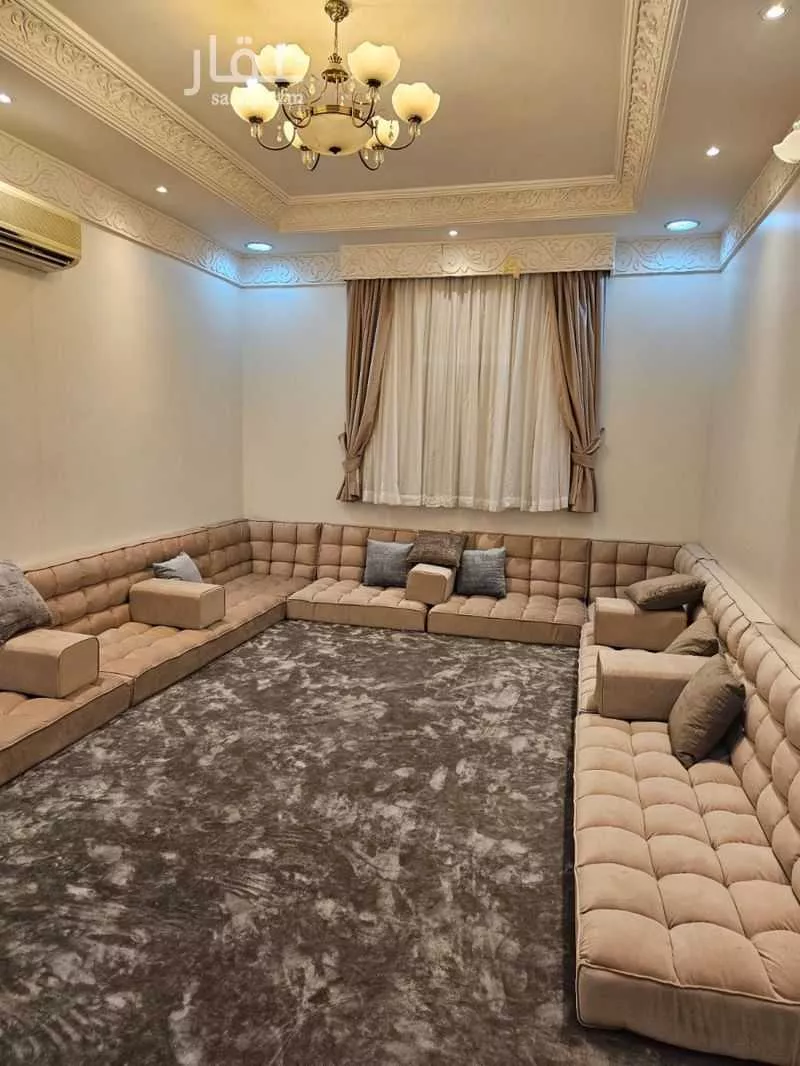 4 bedroom apartment in Dhahrat Laban 4