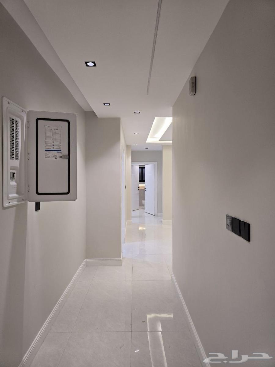 شقة 5 غرف في البحيرات 17