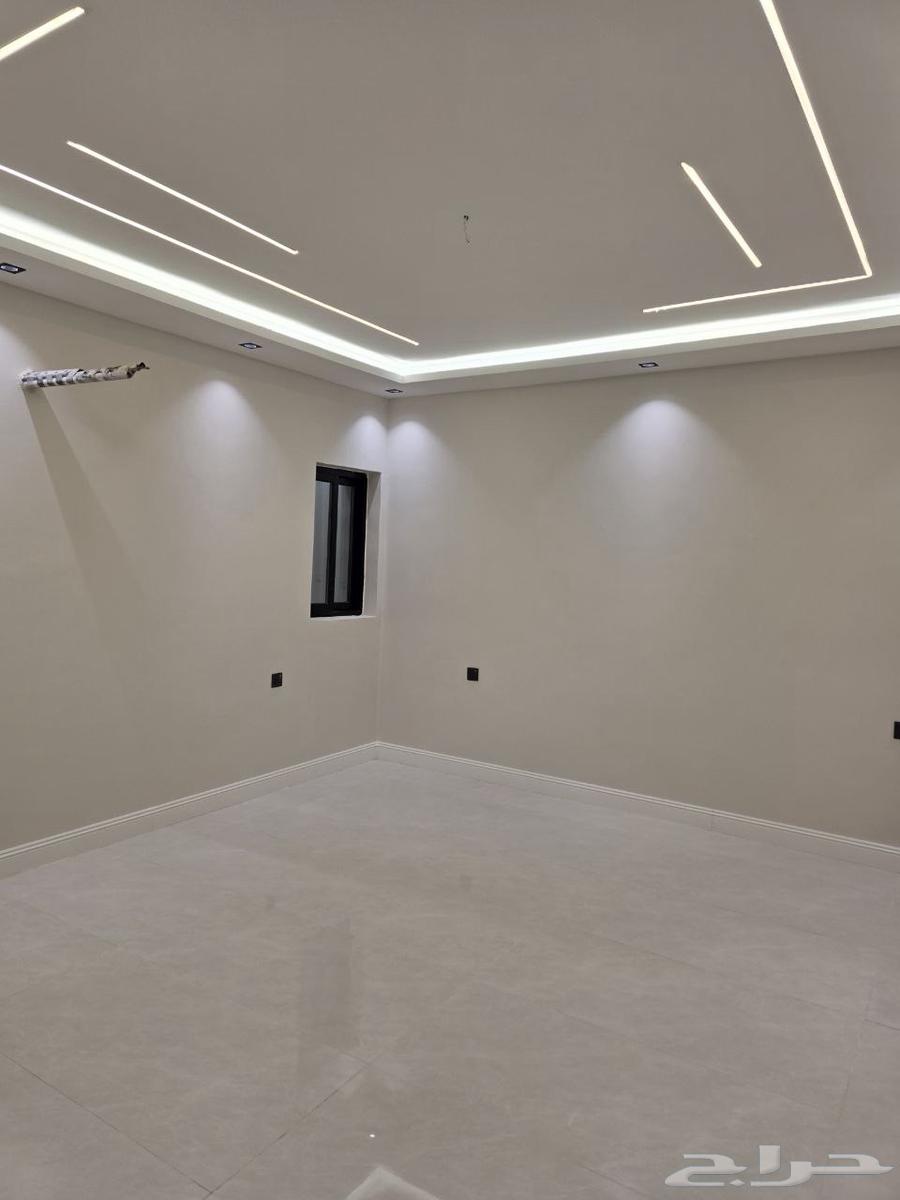 شقة 5 غرف في البحيرات 22