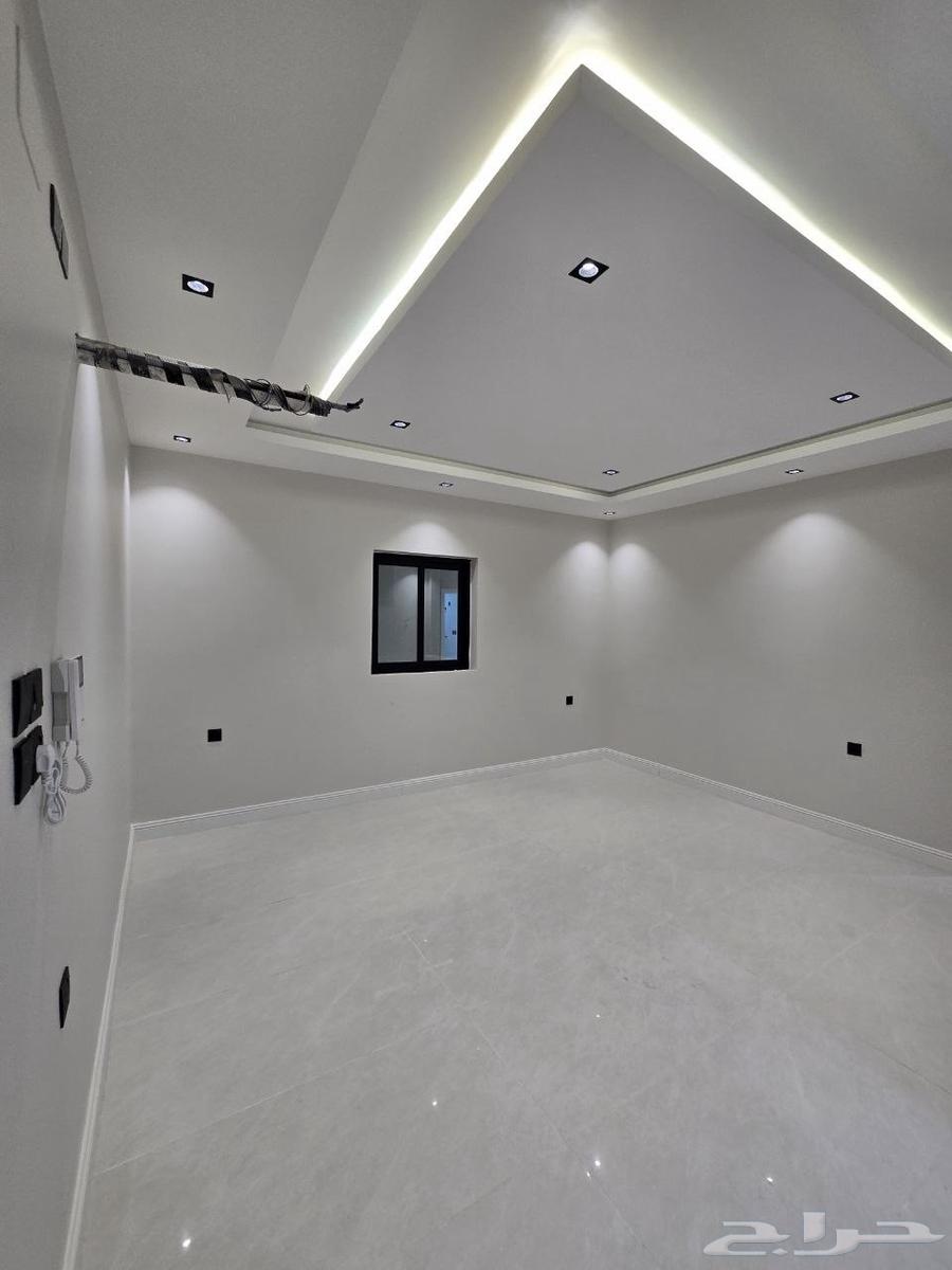 شقة 5 غرف في البحيرات 10