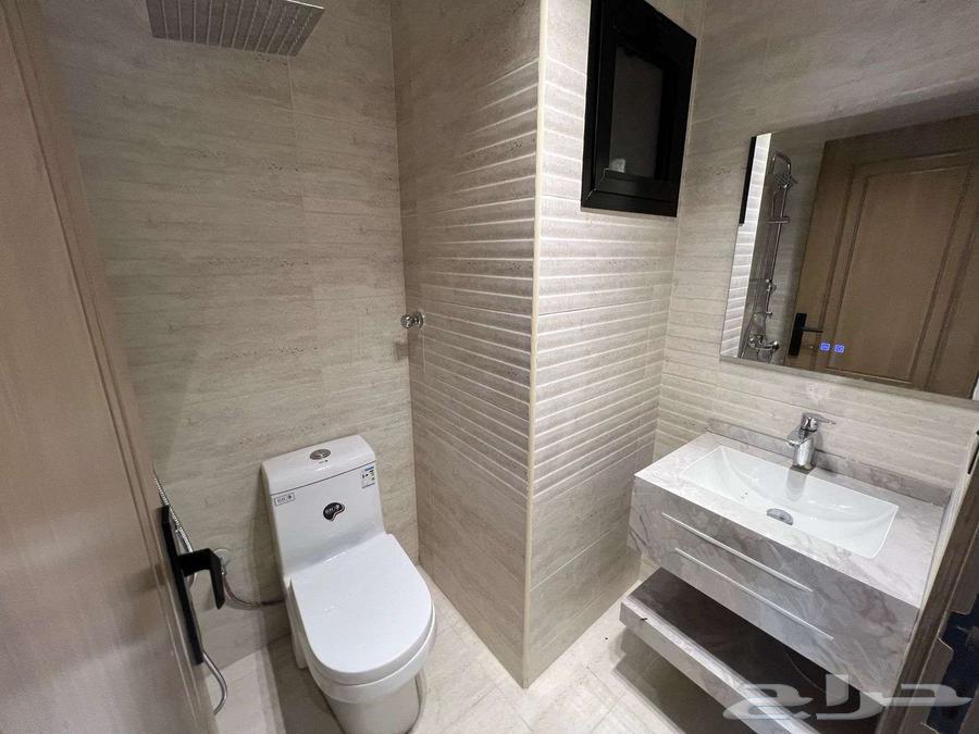 شقة 5 غرف في ولي العهد 12