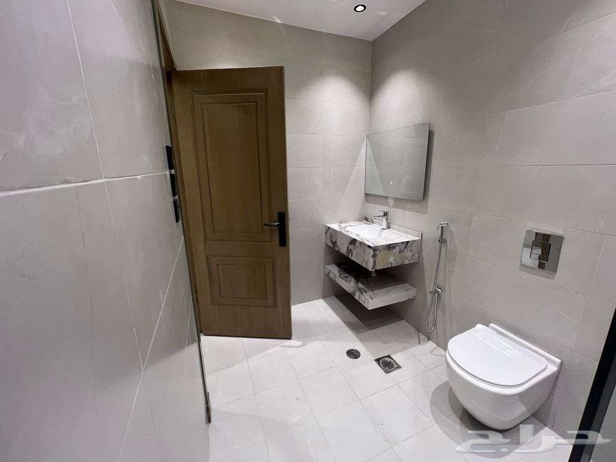 شقة 5 غرف في ولي العهد 3