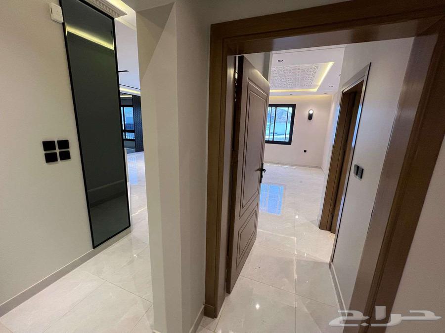 شقة 5 غرف في ولي العهد 22