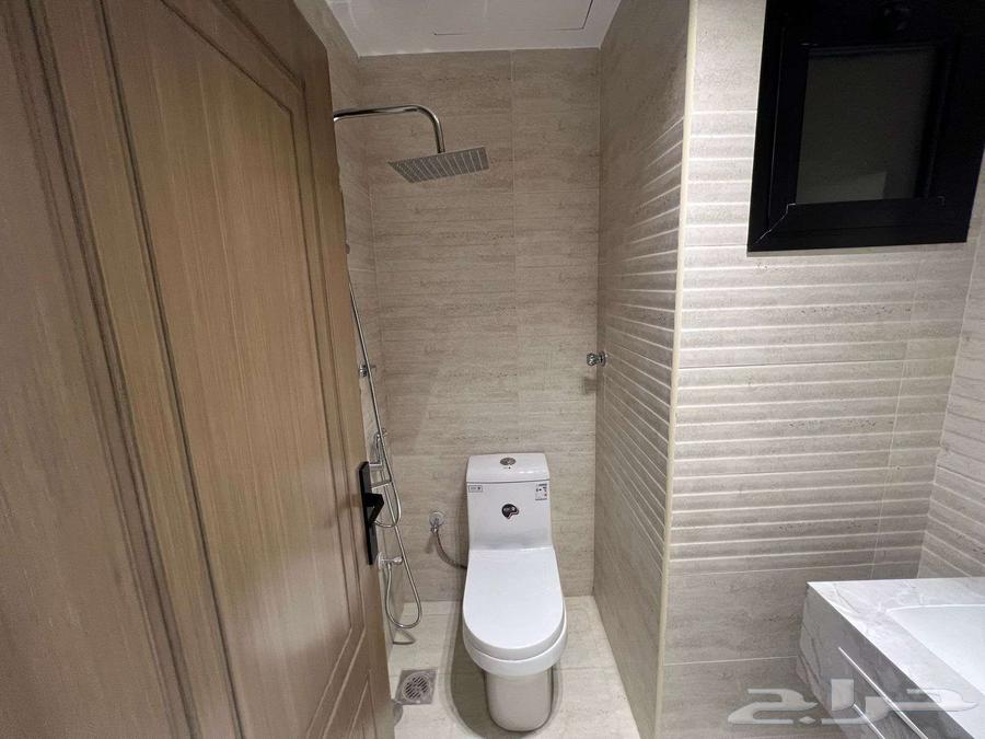 شقة 5 غرف في ولي العهد 9