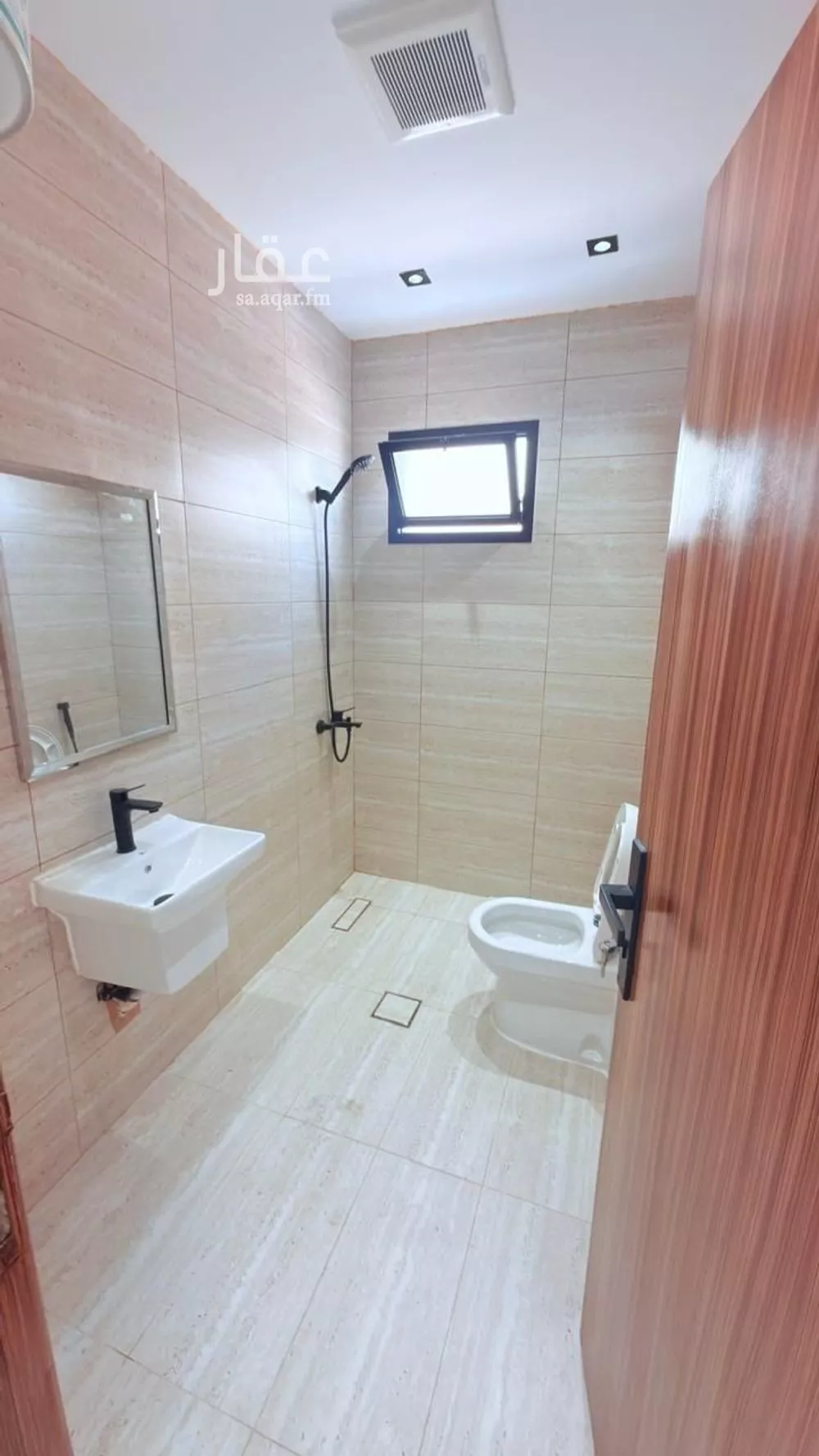 دور 2 غرف في السعادة 4