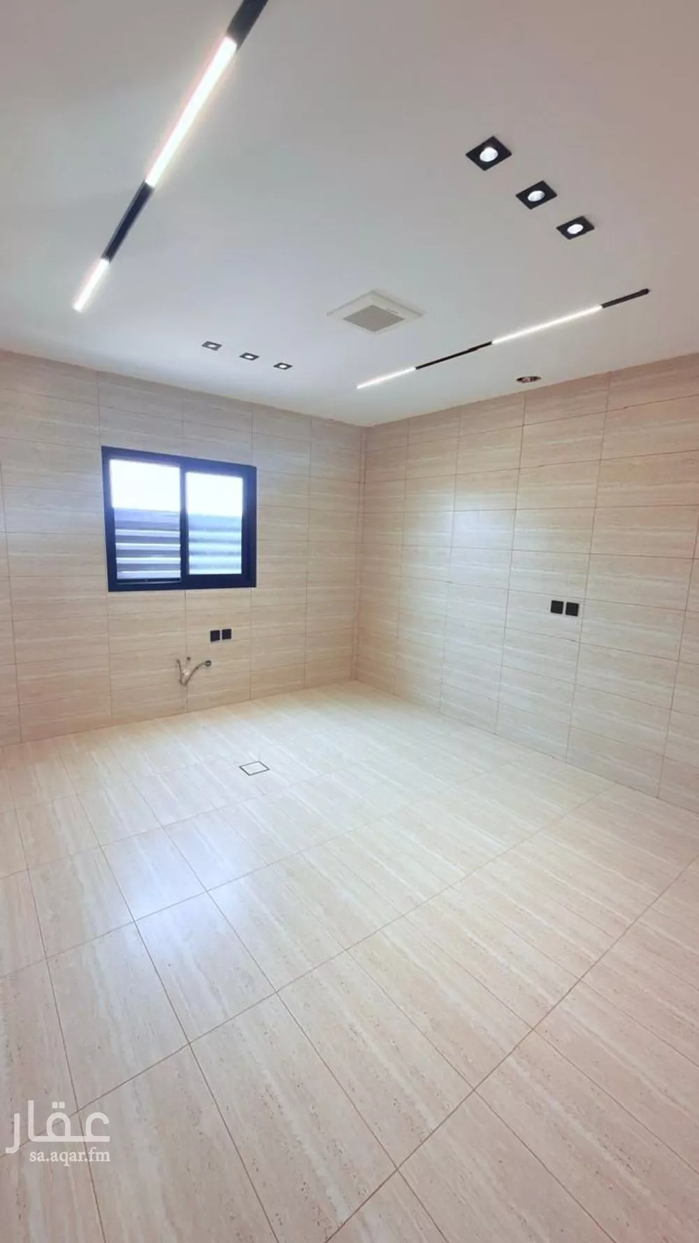 دور 2 غرف في السعادة 5