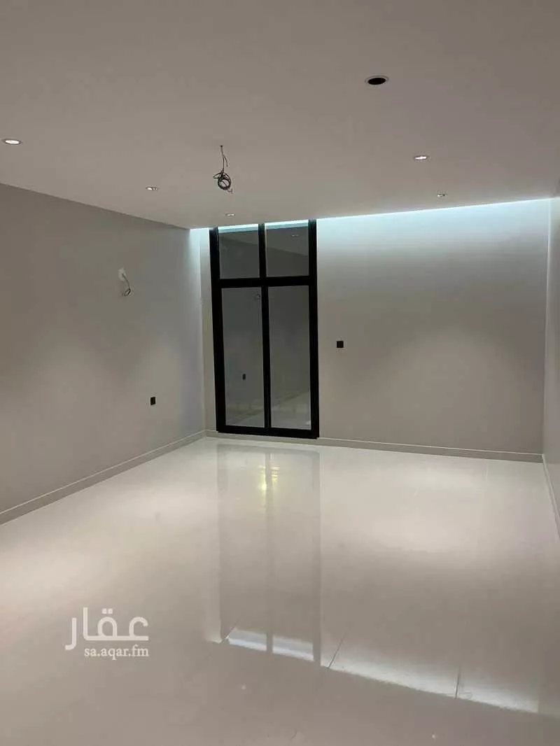 فيلا 15 غرف في طيبة 5