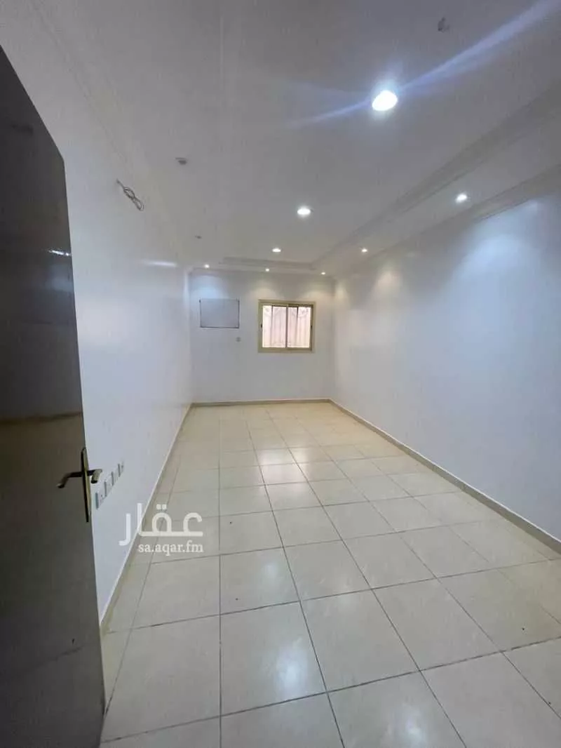 شقة 4 غرف في بدر 8