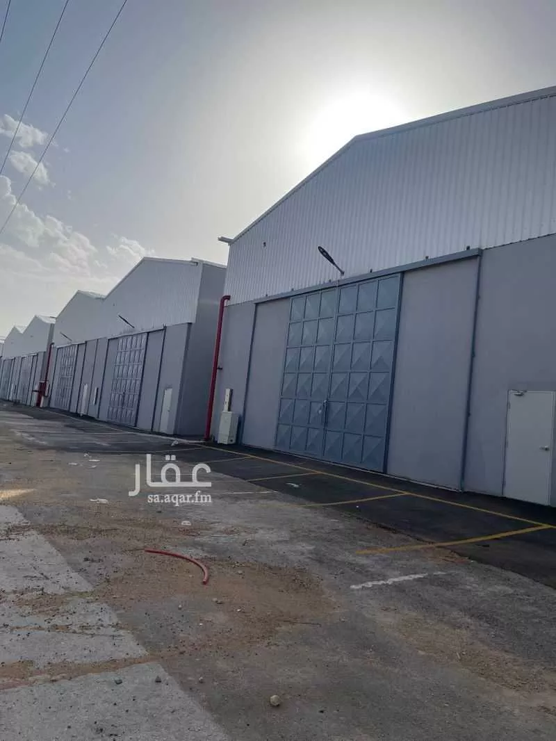 مستودع 18163 م² في الغنامية 2