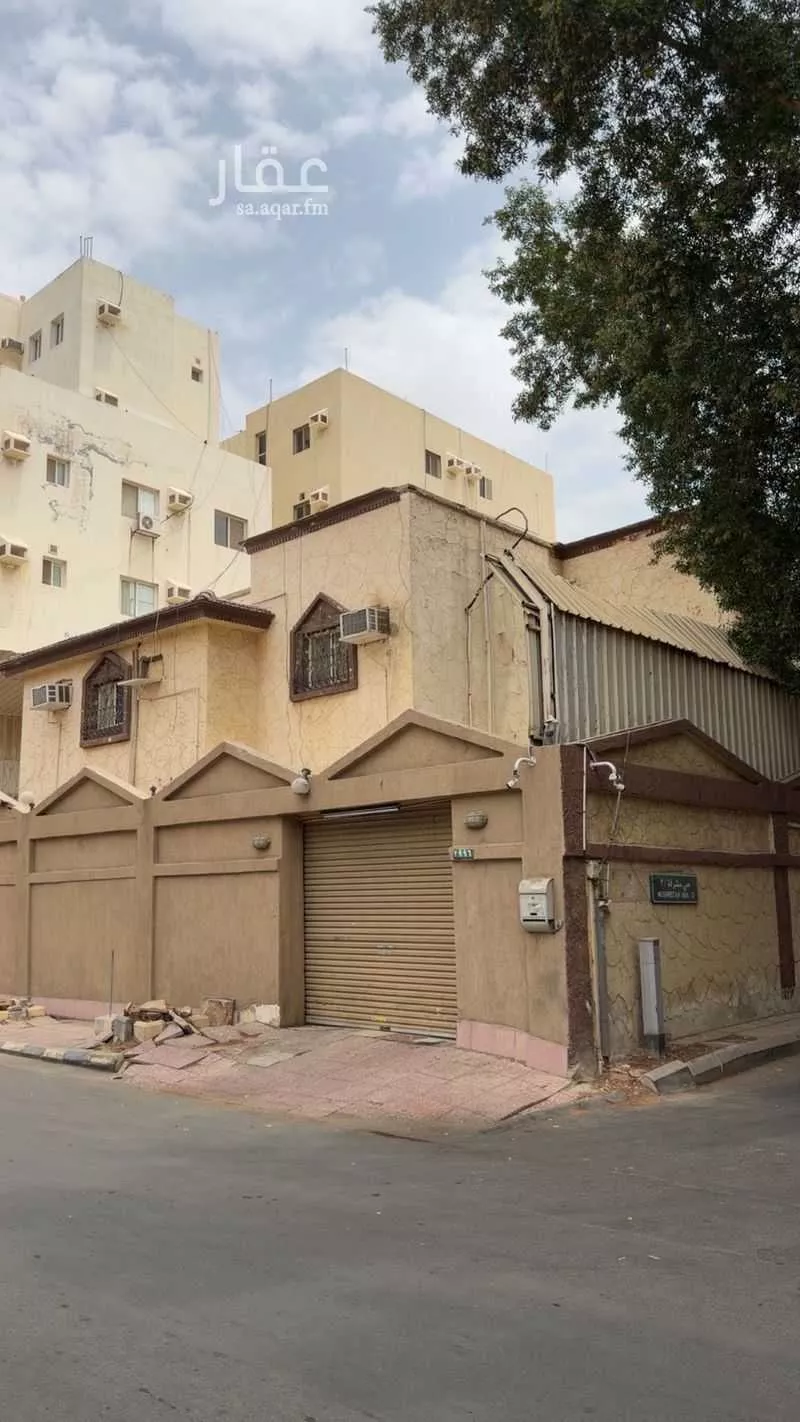8 bedroom villa in Mishrifah 4