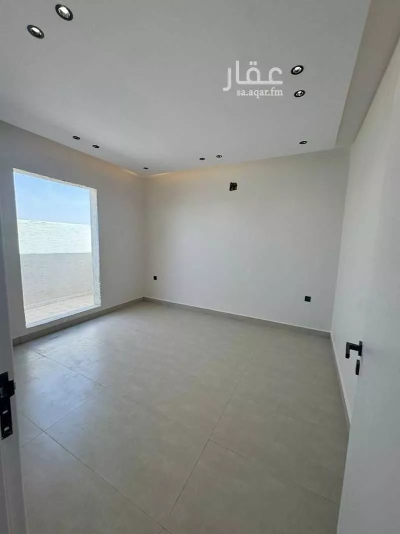 شقة 4 غرف في النظيم 7