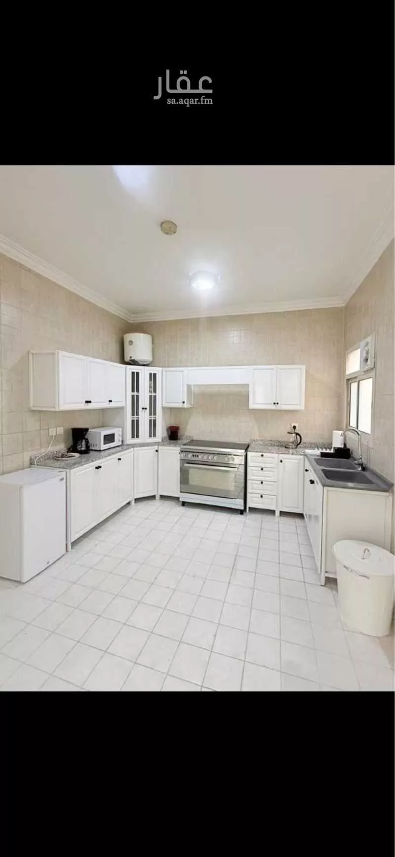 عمارة 1268 م² في النرجس 4