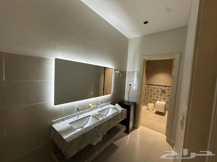 4 bedroom apartment in Shathah 14