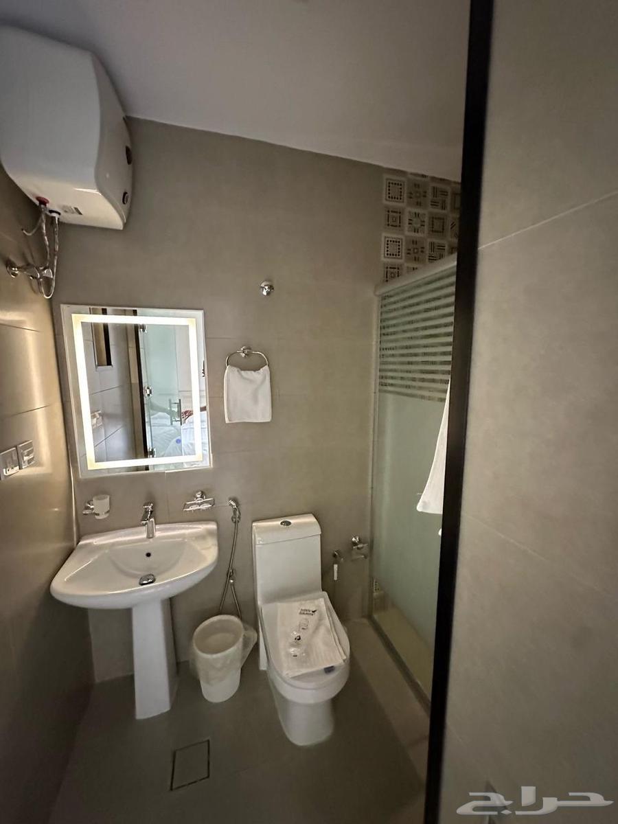 4 bedroom apartment in Shathah 15