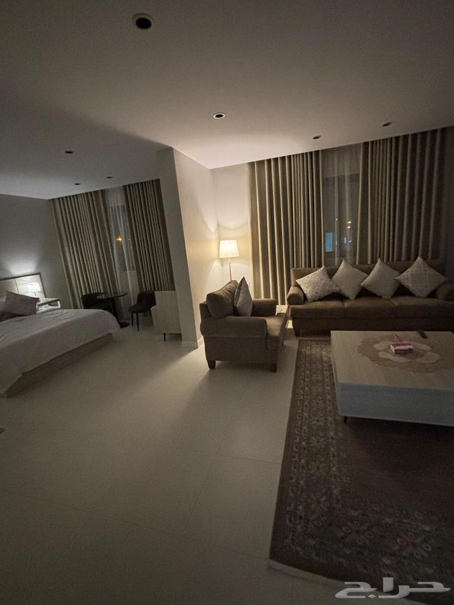 4 bedroom apartment in Shathah 7