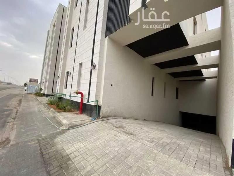 4 bedroom apartment in Al Mahdiyyah 3