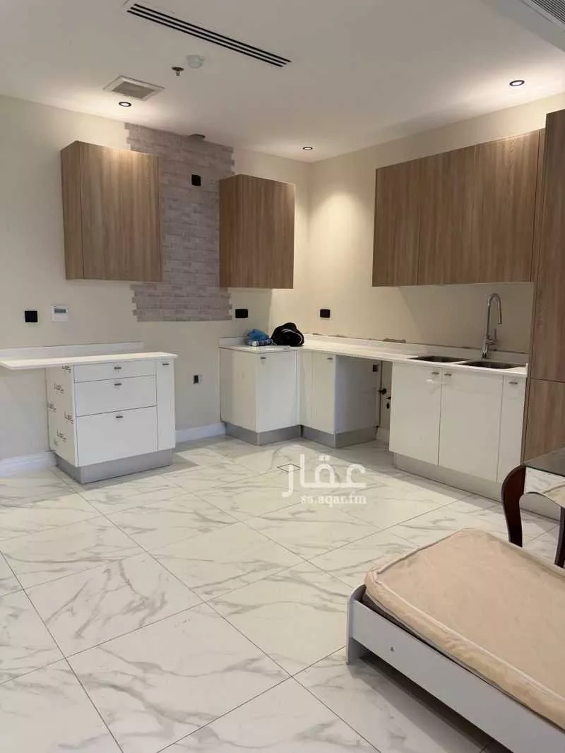 4 bedroom villa in Al Malqa 9