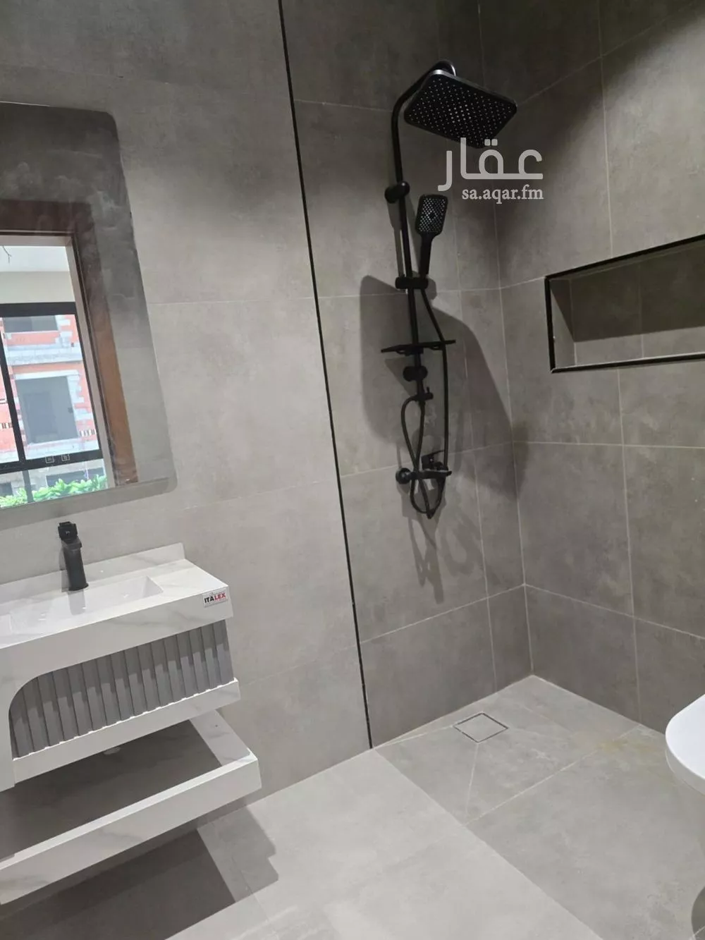 3 bedroom apartment in Al Naeem 2
