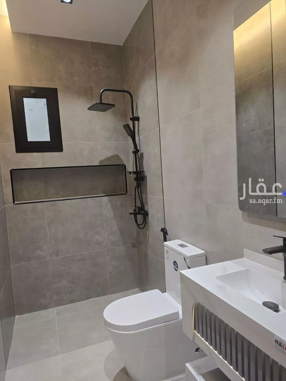 3 bedroom apartment in Al Naeem 12