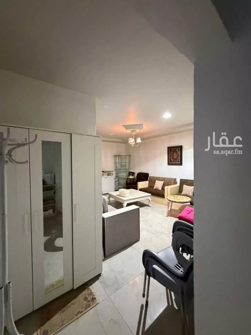 3 bedroom apartment in Dhahrat Laban 3