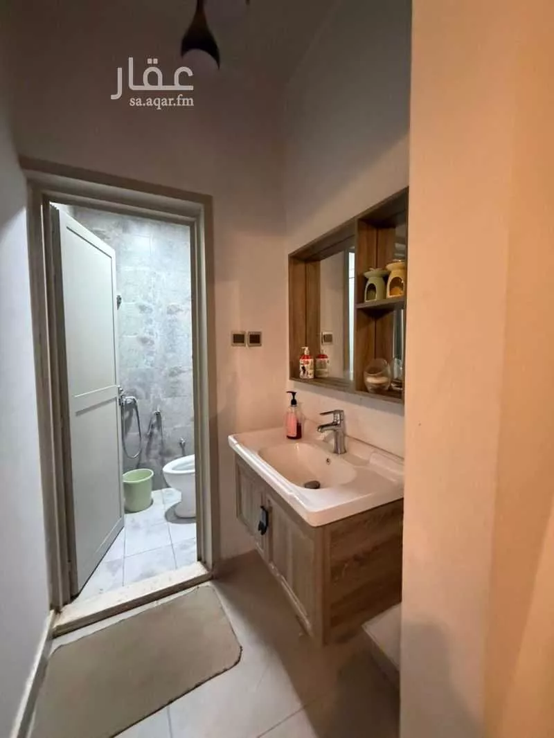 3 bedroom apartment in Dhahrat Laban 4