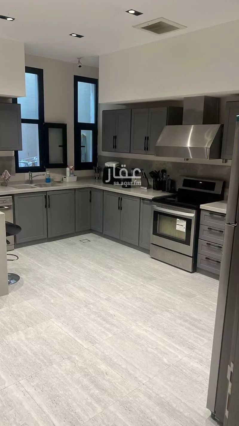 9 bedroom villa in Al Narjis 8